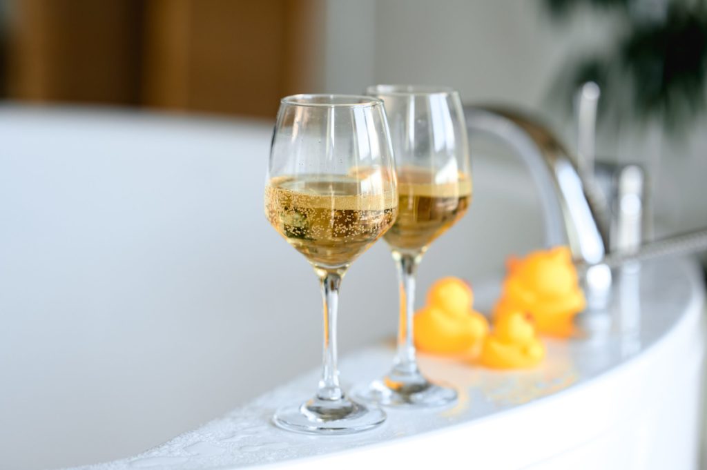 Great Wine Choices To Pair With Your Bubble Bath